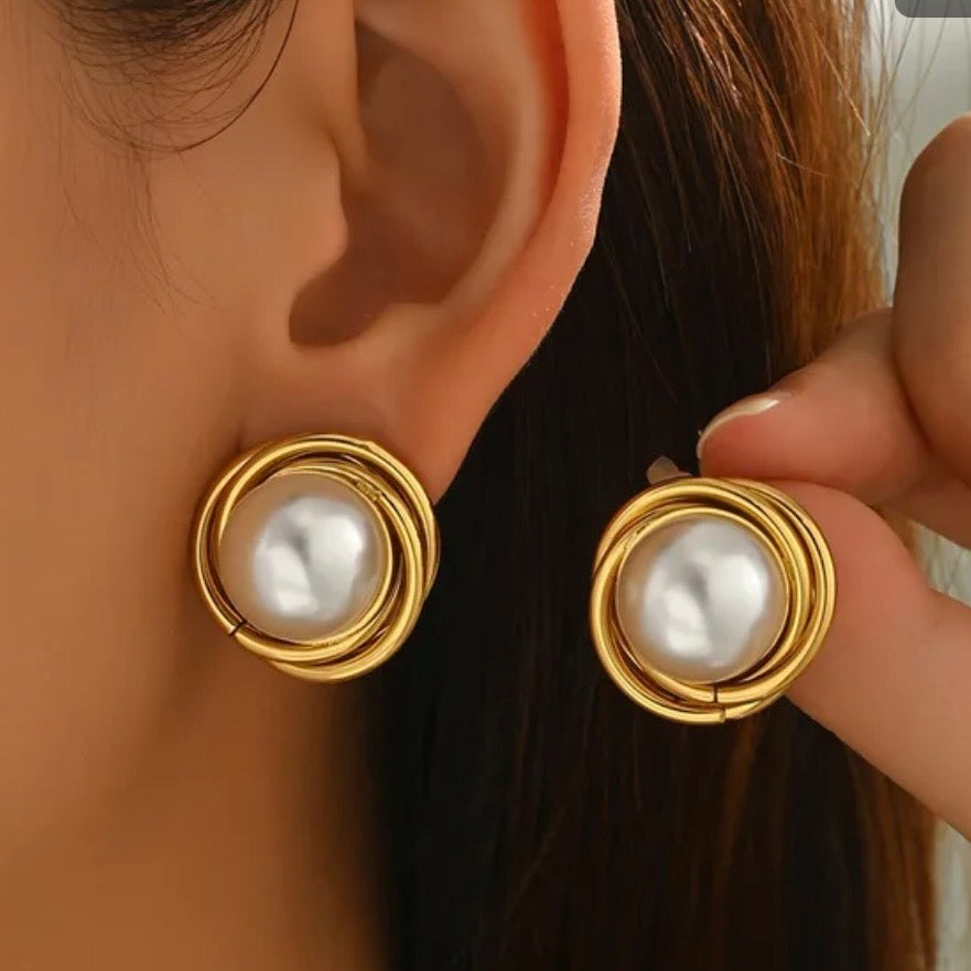 Vintage Pearl Earrings