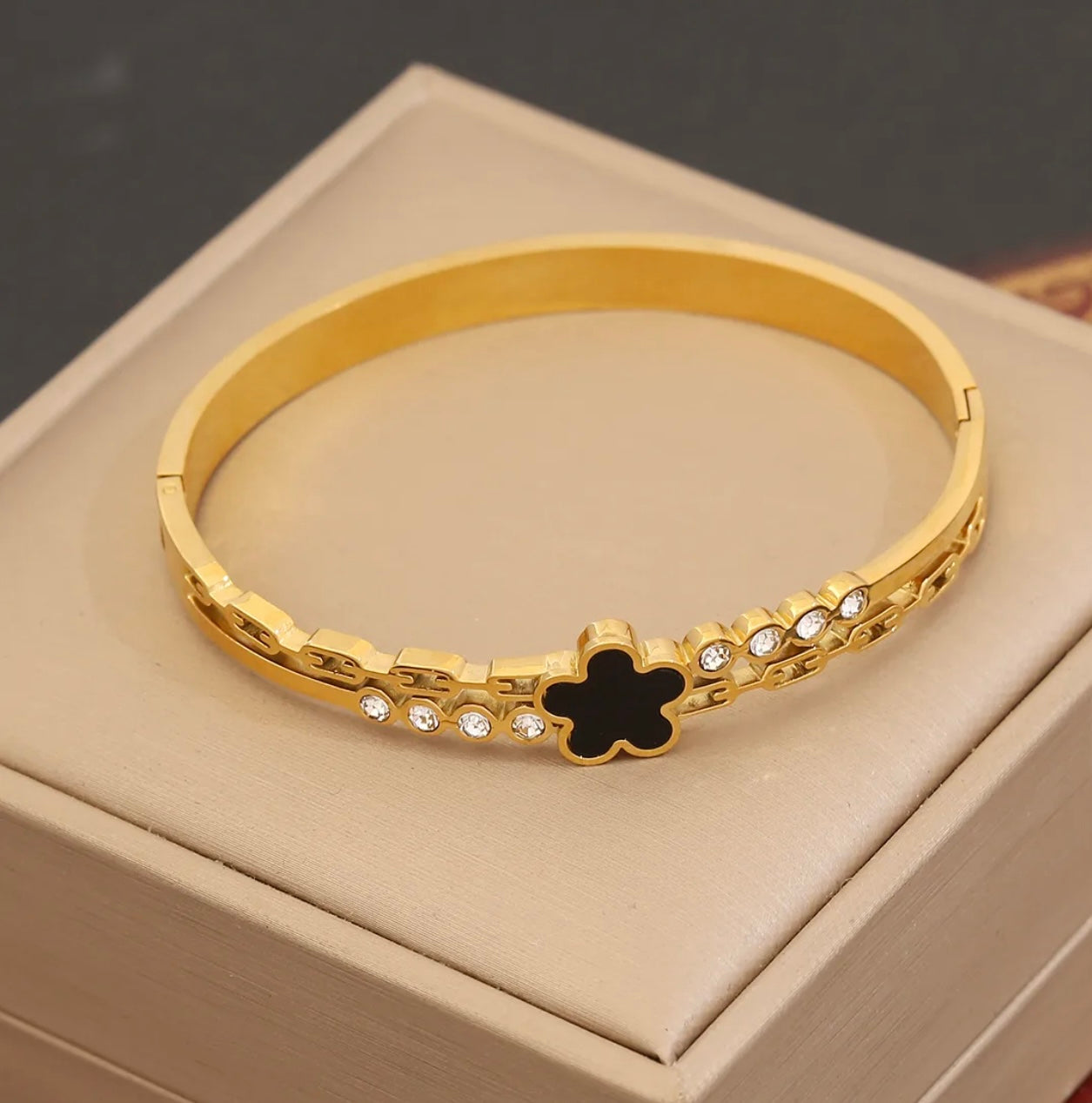 Chain of Bloom Bangle