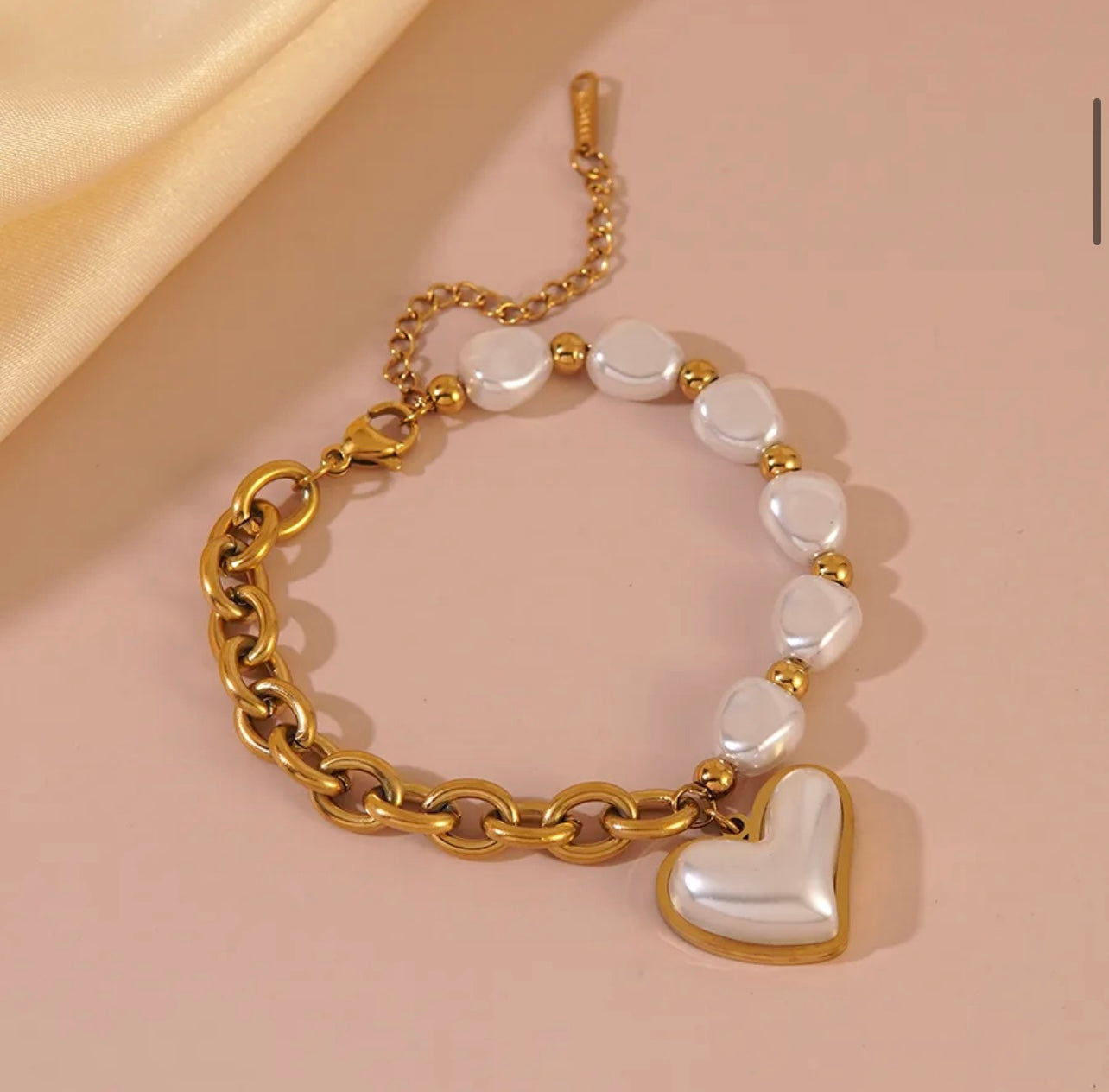 Heart Pearl Bracelet