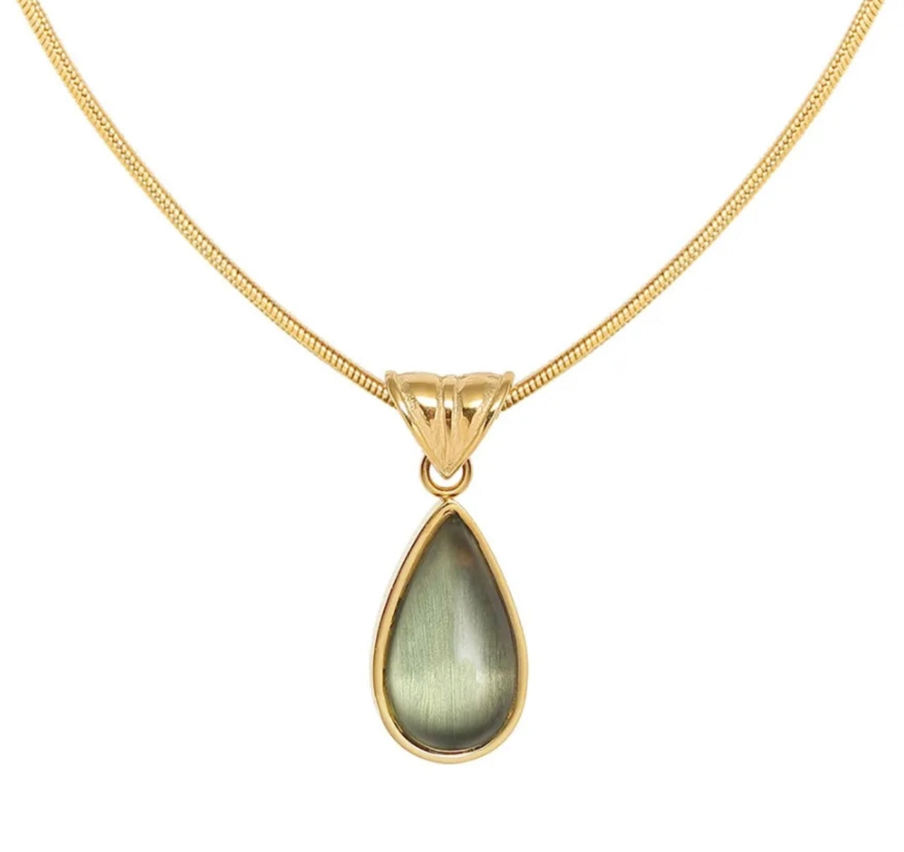 Gold Teardrop Cat-Eye Pendant Necklace