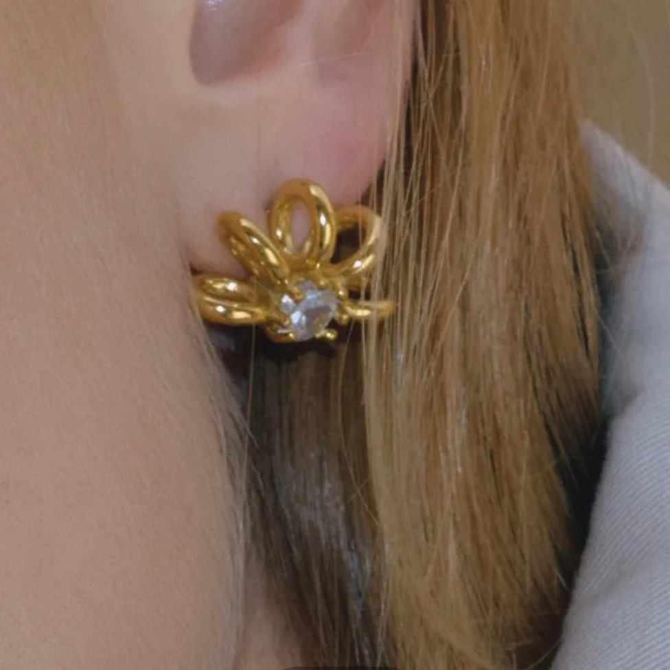 Aster Stud earrings